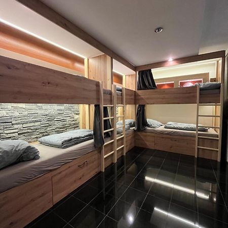 Zen Zone Hostel Bratislava Eksteriør bilde